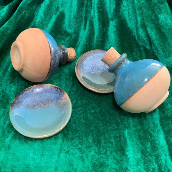 Pair of Oil Diffusers - Picture 5 of 10